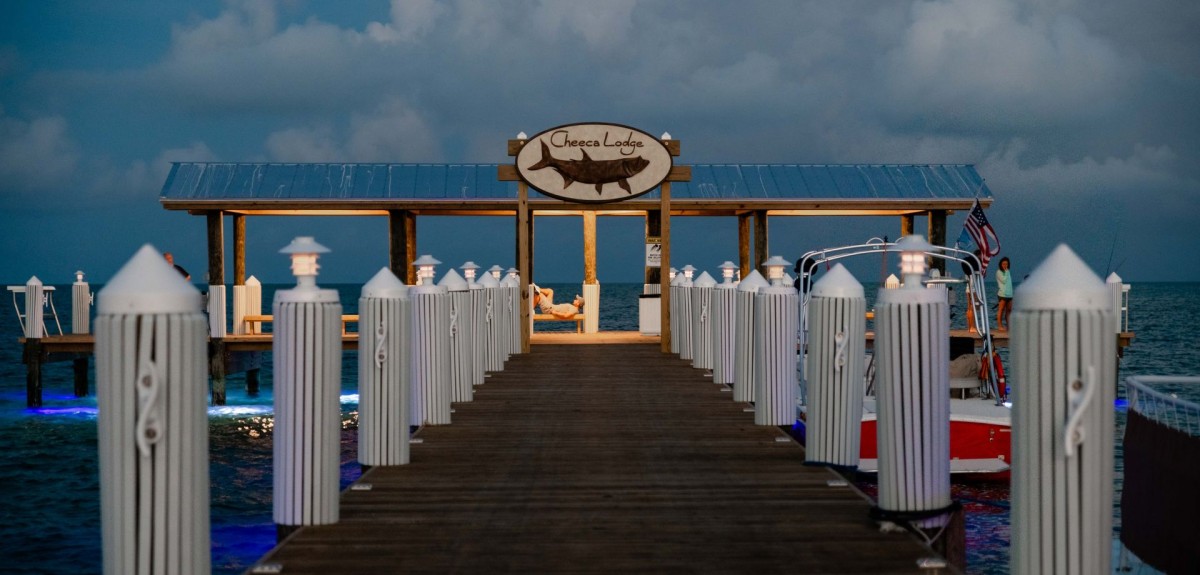 Photo of a dock on the ocean